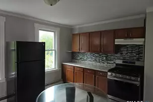 274 Orange St, Waterbury, CT 06704 - Photo 2