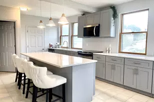 8 Cove St, New Haven, CT 06512 - Photo 2