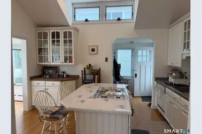 20 Norwalk Avenue, Westport, CT 06880 - Photo 12