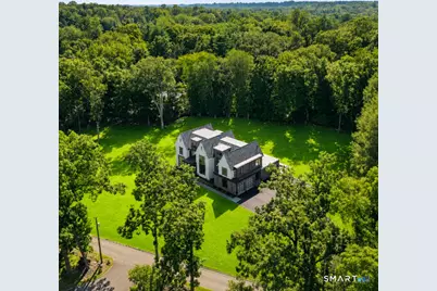 1 Twin Oaks Lane, Westport, CT 06880 - Photo 4