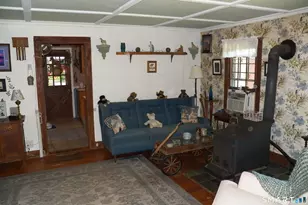 559 N Elm St, Wallingford, CT 06492 - Photo 10