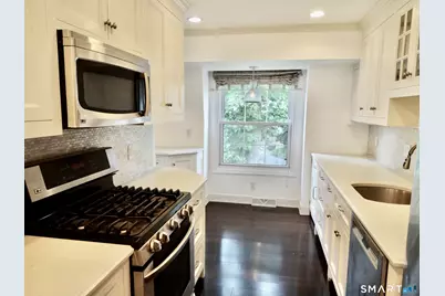 245 Unquowa Road #8, Fairfield, CT 06824 - Photo 6