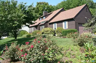47 Spice Hill Dr, East Hampton, CT 06424 - Photo 2