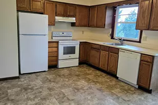 11 Lee Ave, Danbury, CT 06810 - Photo 2