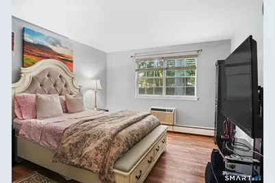 1000 Knapps Highway #9, Fairfield, CT 06825 - Photo 6