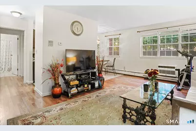 1000 Knapps Highway #9, Fairfield, CT 06825 - Photo 2