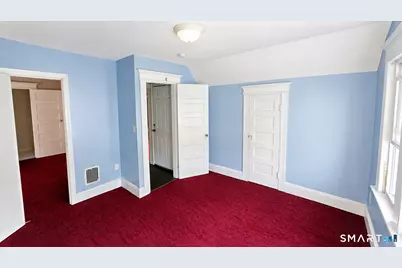 55 Bronx Avenue #3rd Floor, Bridgeport, CT 06606 - Photo 8