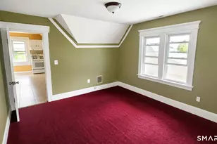 55 Bronx Ave, Bridgeport, CT 06606 - Photo 4