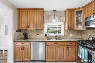20 Chamberlin Drive, West Hartford, CT 06107 - Photo 6