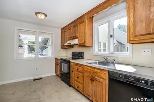 212 Oldefield Farms Rd, Enfield, CT 06082 - Photo 16