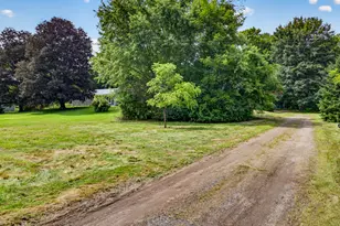 23 Shepard Hill Rd, Plainfield, CT 06374 - Photo 2