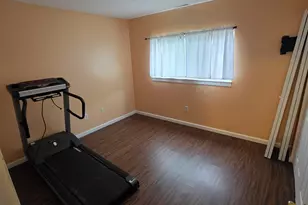 11 Darling St, Southington, CT 06489 - Photo 6