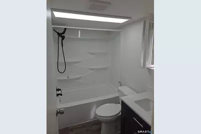 17 East Lake Place, Middletown, CT 06457 - Photo 32
