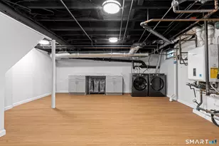 99 Woodbury Ave, Stamford, CT 06907 - Photo 30