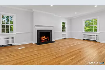 99 Woodbury Avenue, Stamford, CT 06907 - Photo 8