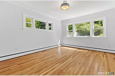 99 Woodbury Avenue, Stamford, CT 06907 - Photo 14