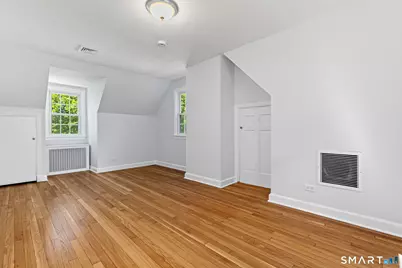 99 Woodbury Avenue, Stamford, CT 06907 - Photo 26