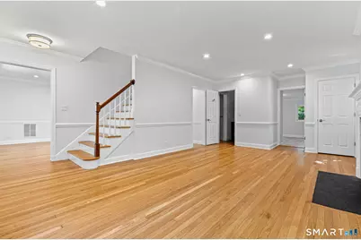 99 Woodbury Avenue, Stamford, CT 06907 - Photo 6