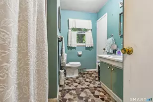 9 Joan Dr, Newtown, CT 06470 - Photo 26