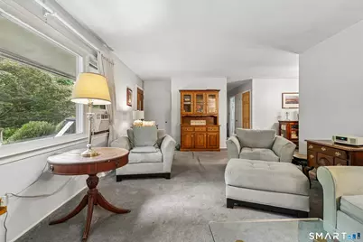 9 Joan Drive, Newtown, CT 06470 - Photo 6