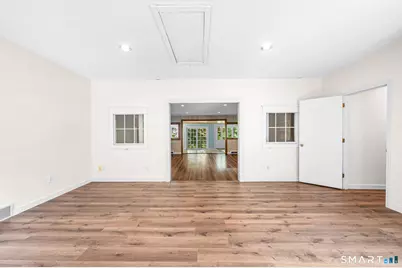 8 Crescent Beach Drive, Enfield, CT 06082 - Photo 12