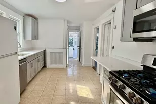 60 Stephen St, Stamford, CT 06902 - Photo 2