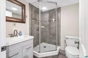 345 Harlem Ave, Bridgeport, CT 06606 - Photo 24