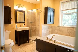 51 Nesbit Ave, West Hartford, CT 06119 - Photo 12