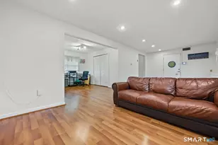 914 Longbrook Ave, Stratford, CT 06614 - Photo 24