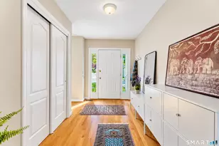 18 Elizabeth Ct, Stonington, CT 06355 - Photo 2