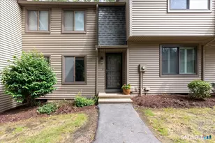 17 Conestoga Way, Glastonbury, CT 06033 - Photo 2