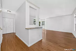 24 Quail Hollow, Enfield, CT 06082 - Photo 2