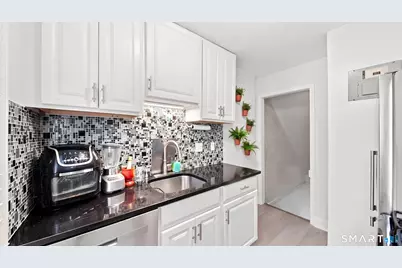 210 Sylvan Knoll Road, Stamford, CT 06902 - Photo 14
