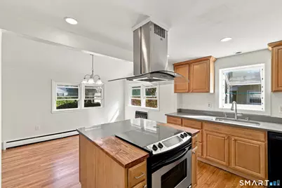 71 Hilldale Road, West Hartford, CT 06117 - Photo 8