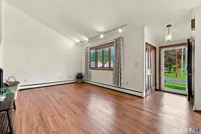 71 Hilldale Road, West Hartford, CT 06117 - Photo 2