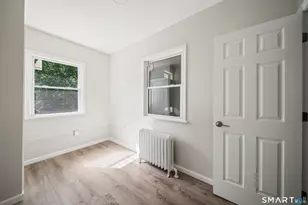 1040 Connecticut Ave, Bridgeport, CT 06607 - Photo 8