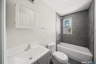 1040 Connecticut Ave, Bridgeport, CT 06607 - Photo 10