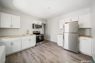 1040 Connecticut Ave, Bridgeport, CT 06607 - Photo 4