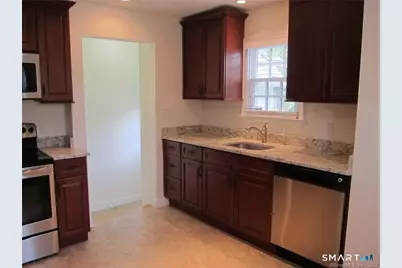 8 Rochambeau Avenue, Ridgefield, CT 06877 - Photo 6