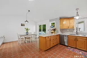 850 Litchfield Turnpike, Bethany, CT 06524 - Photo 14
