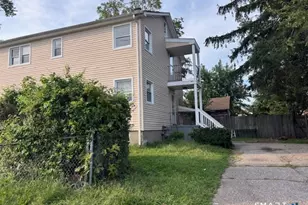 72 Fiske Ave, Bridgeport, CT 06606 - Photo 2