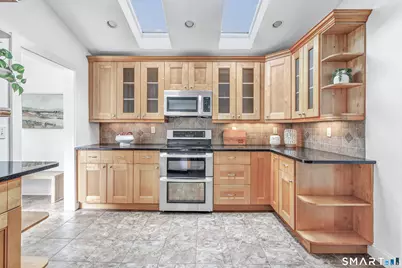 1 Maplewood Avenue, Westport, CT 06880 - Photo 6