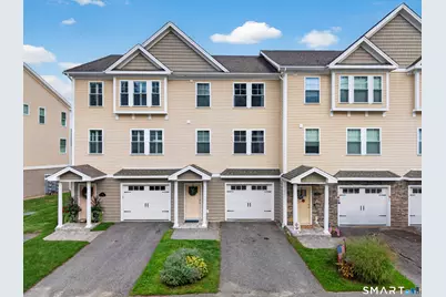 26 Village Crossing #26, East Lyme, CT 06357 - Photo 1