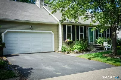 55 Moss Glen, Middletown, CT 06457 - Photo 2