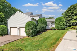 26 Ivy Grove Ct, Shelton, CT 06484 - Photo 36