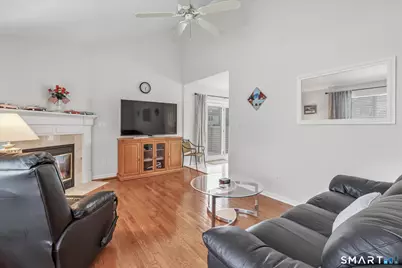 26 Ivy Grove Court #26, Shelton, CT 06484 - Photo 6