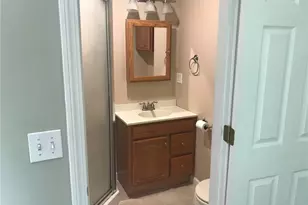 864 Litchfield Turnpike, Bethany, CT 06524 - Photo 6