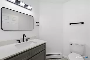 70 Victoria Ct, Hamden, CT 06514 - Photo 10