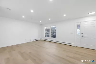 70 Victoria Court, Hamden, CT 06514 - Photo 8