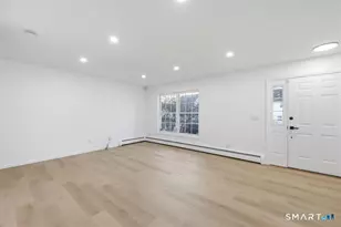 70 Victoria Ct, Hamden, CT 06514 - Photo 8